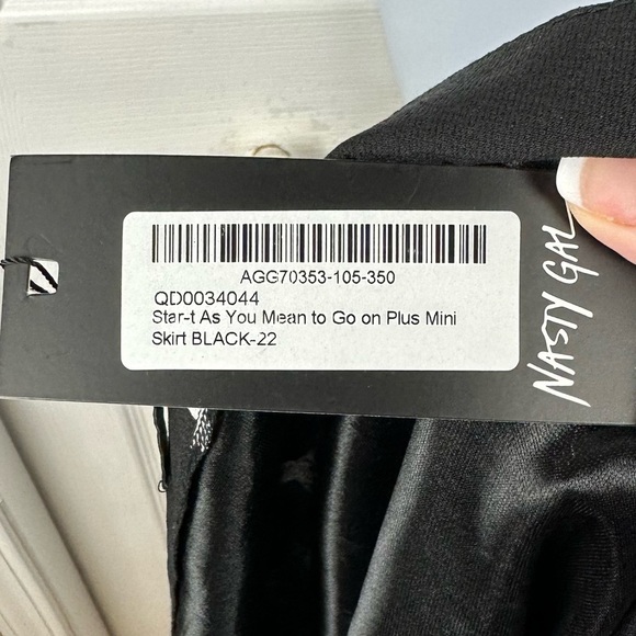 Nasty Gal Star As You Mean to Go On Plus Mini Skirt in Black Size 18 - Picture 9 of 11